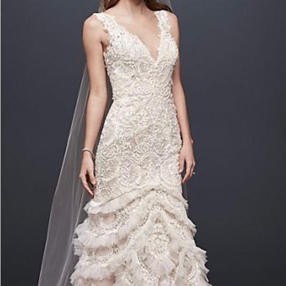 David’s Bridal, Wedding Dress, Mermaid (Trumpet)Style, Size 10, Off White - Picture 1 of 6